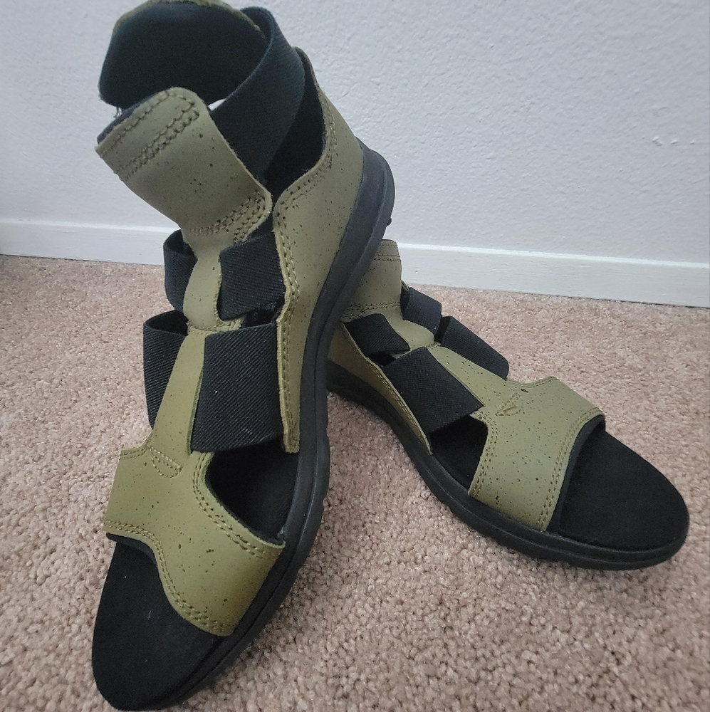 Sorel Slip-On Gladiator Sandal, Olive Green, Size 8